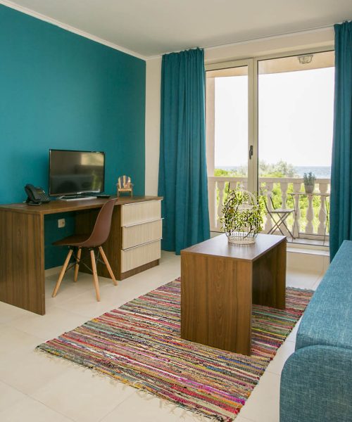 One-Bedroom-Apartment-Hacienda-Beach-2